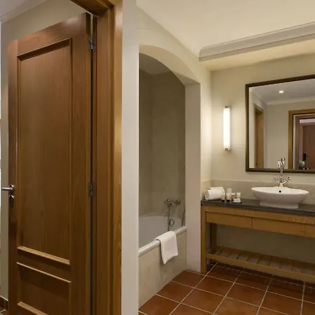 Dolce Camporeal Lisboa Resort 5*