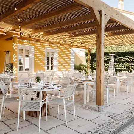 Курортный комплекс Dolce Camporeal Lisboa 5*