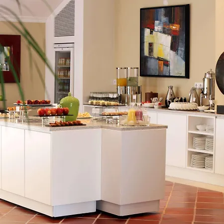 Курортный комплекс Dolce Camporeal Lisboa 5*