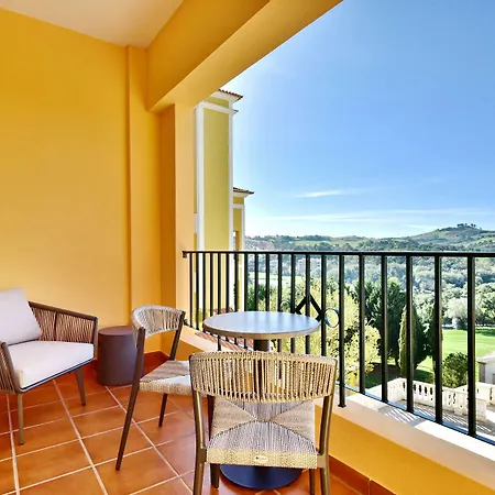 Курортный комплекс Dolce Camporeal Lisboa 5*